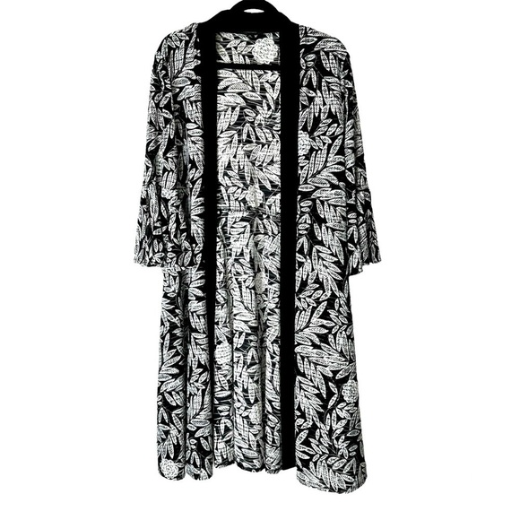 R&M Richards Floral Duster Open Cardigan Women’s Size 14 Black & White Stretch - Picture 1 of 9